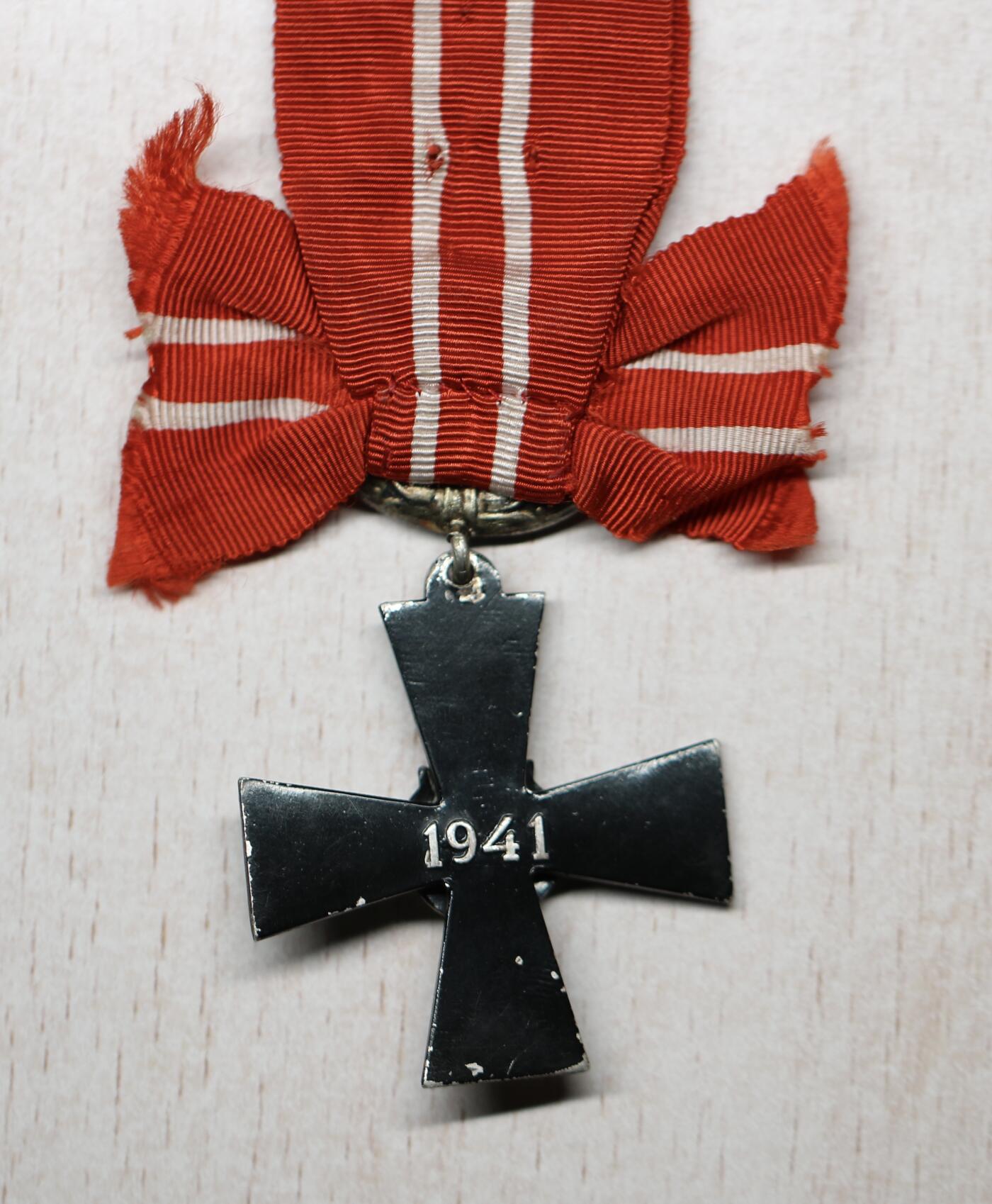 大猫徽章拍卖 第290期 芬兰 四级军事自由十字 稀少继续战争开战第一年版本（延续早期工艺）