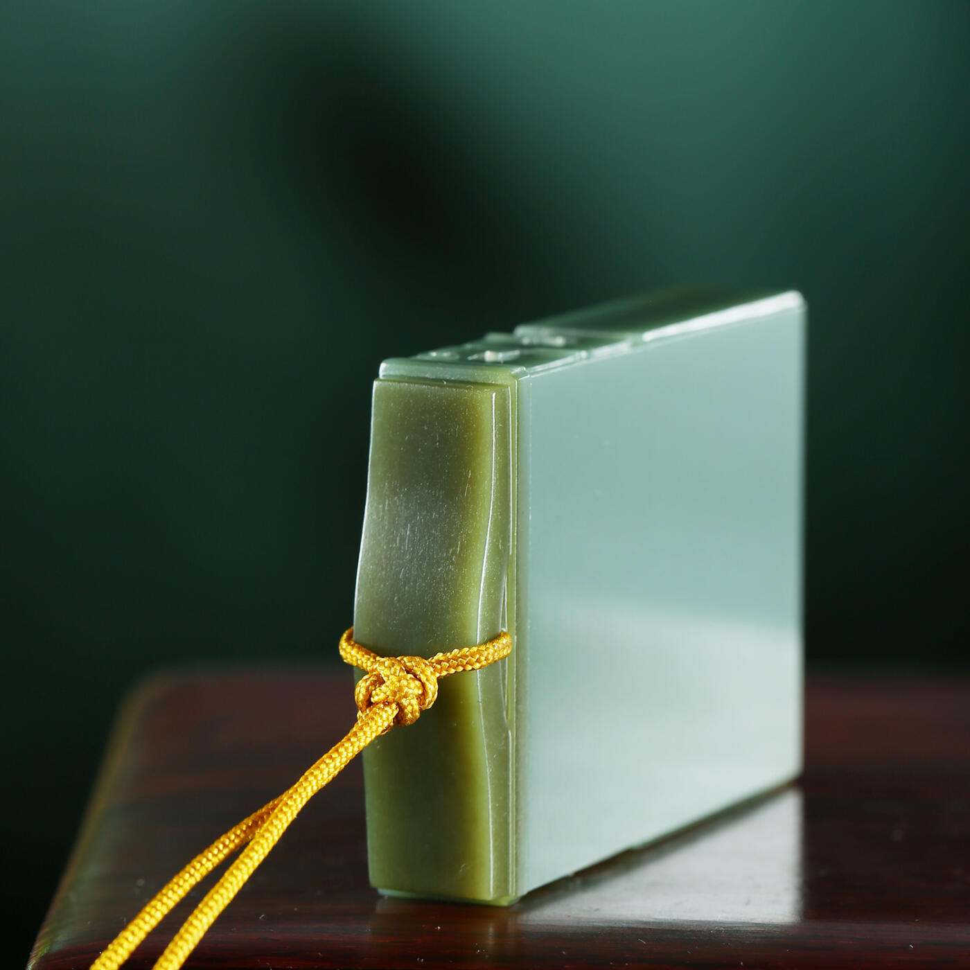 碧月说宝.君子怀瑾·当代和田玉清风专场(三) 马洪伟 蓝调和田青玉守护平安牌（代表性作品）