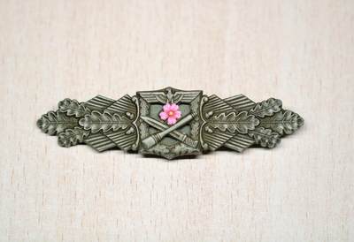 大猫徽章拍卖 第290期 - 珍爱和平 德三银级近战突击章