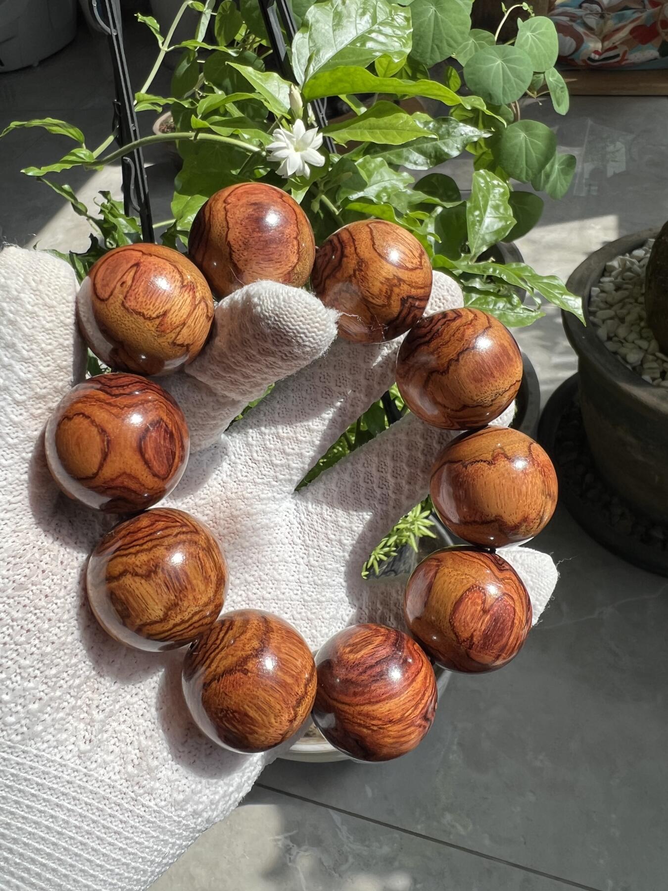 零元拍：海南黄花梨满花鬼眼荧光3.0大手持，手串