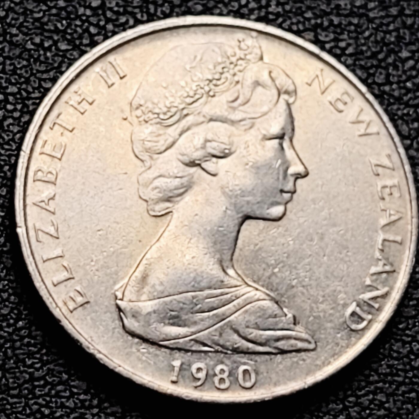 泉币菌-第214场-拍品多 请提前出价（工作最近较忙 发货不及时，望理解） 。