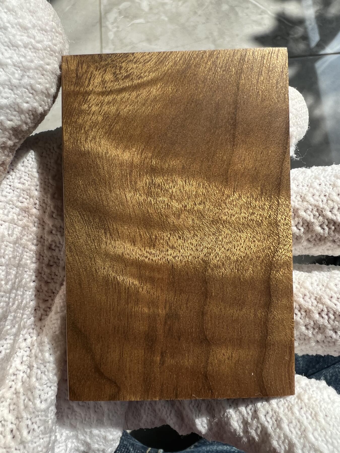 零元拍：NO51金丝楠平安无事牌，3D立体波纹。满水波香喷喷的小金砖，金光闪闪，74.5/49/13MM