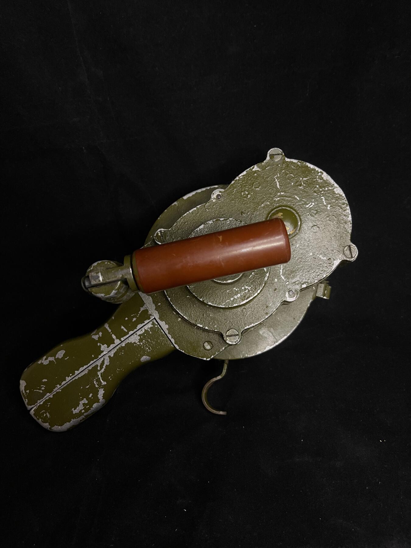 红藏专场 六七十年代军用防空警报器能正常使用