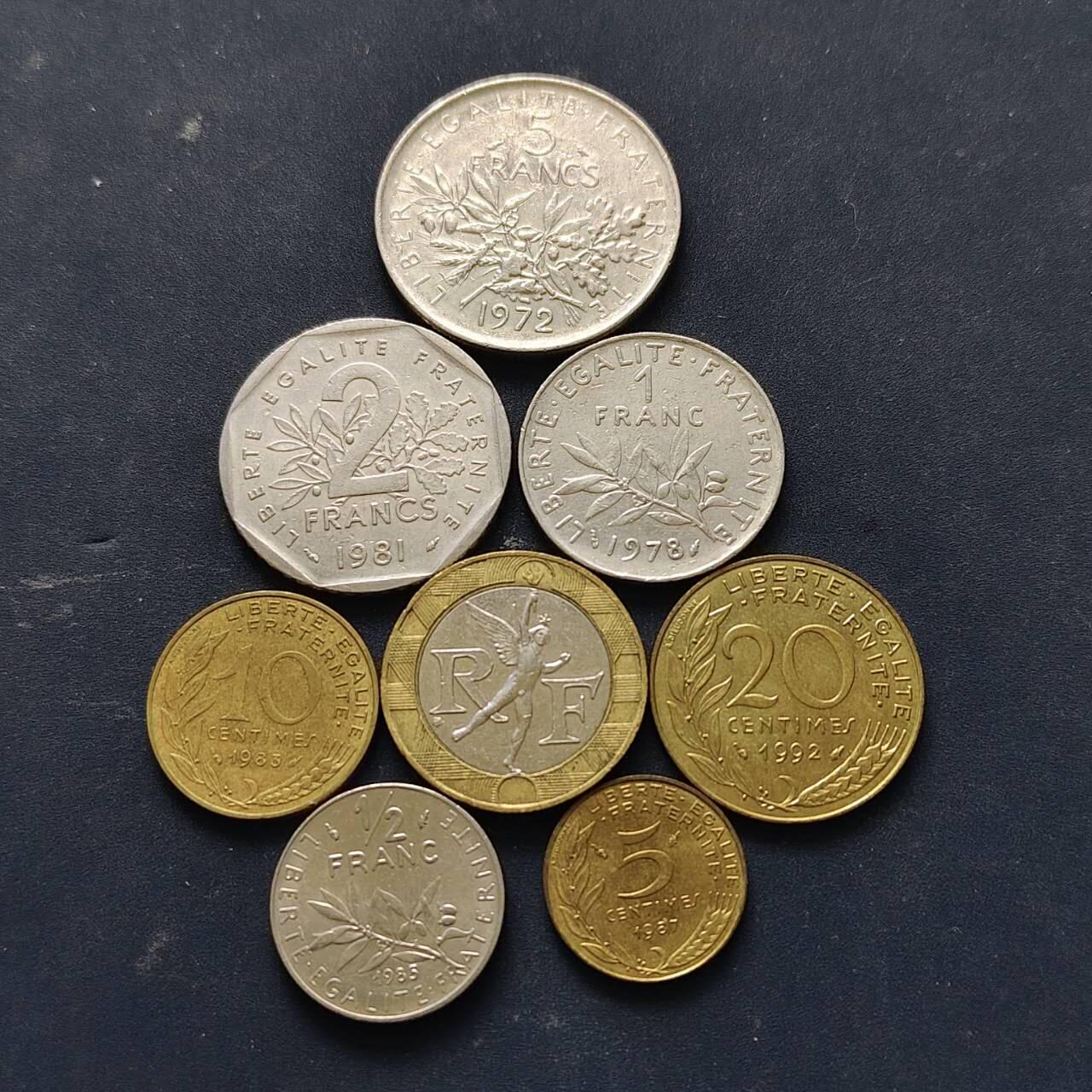 【全场包邮】纯粹捡漏拍512场 法国1972-1992年8枚套币-A组