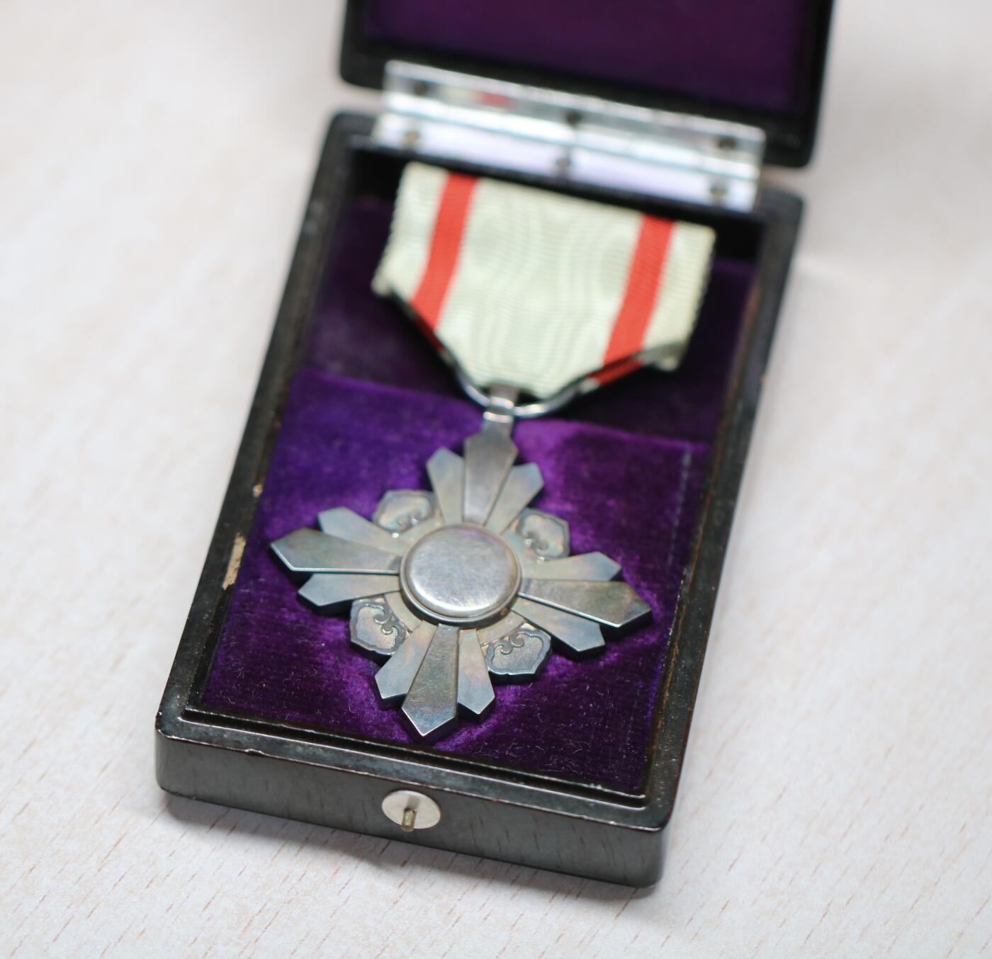 大猫徽章拍卖 第290期 勿忘国耻 勋八位景云章