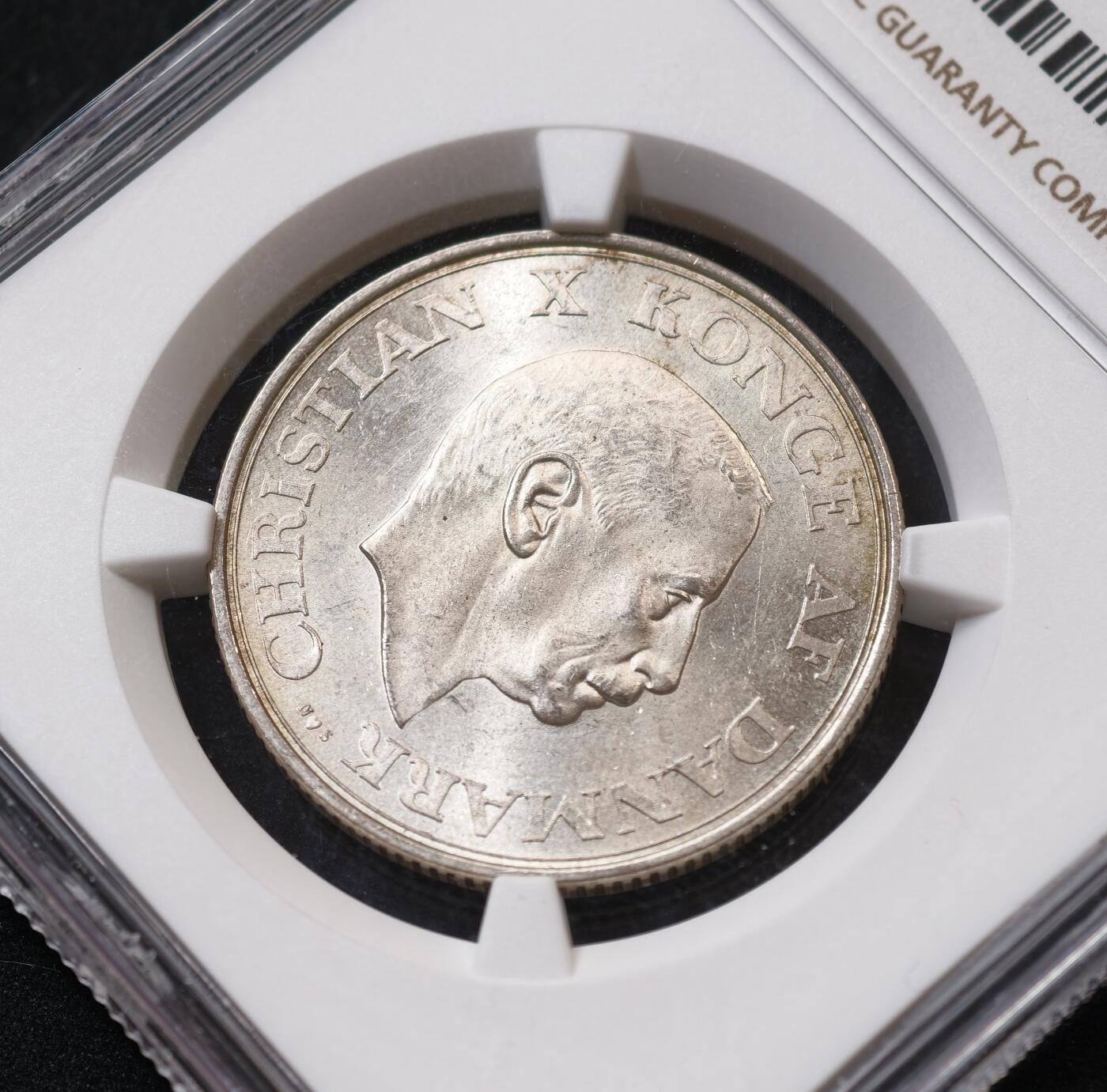 甄臻铺-世界币章拍卖（第55期），3月28日甄品场（直播拍卖）拍品征集中，送拍享返佣金等优惠多多