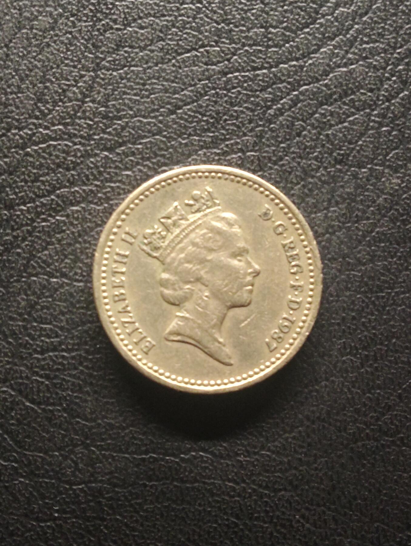 荟藏特别场次第十期——“社长的硬币堆” 英国1987年1镑 皇冠树版本