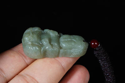 上海都达杂项专场90【全场包邮】  天然和田玉精雕《宝宝佛》挂件 附鉴定证书69-200