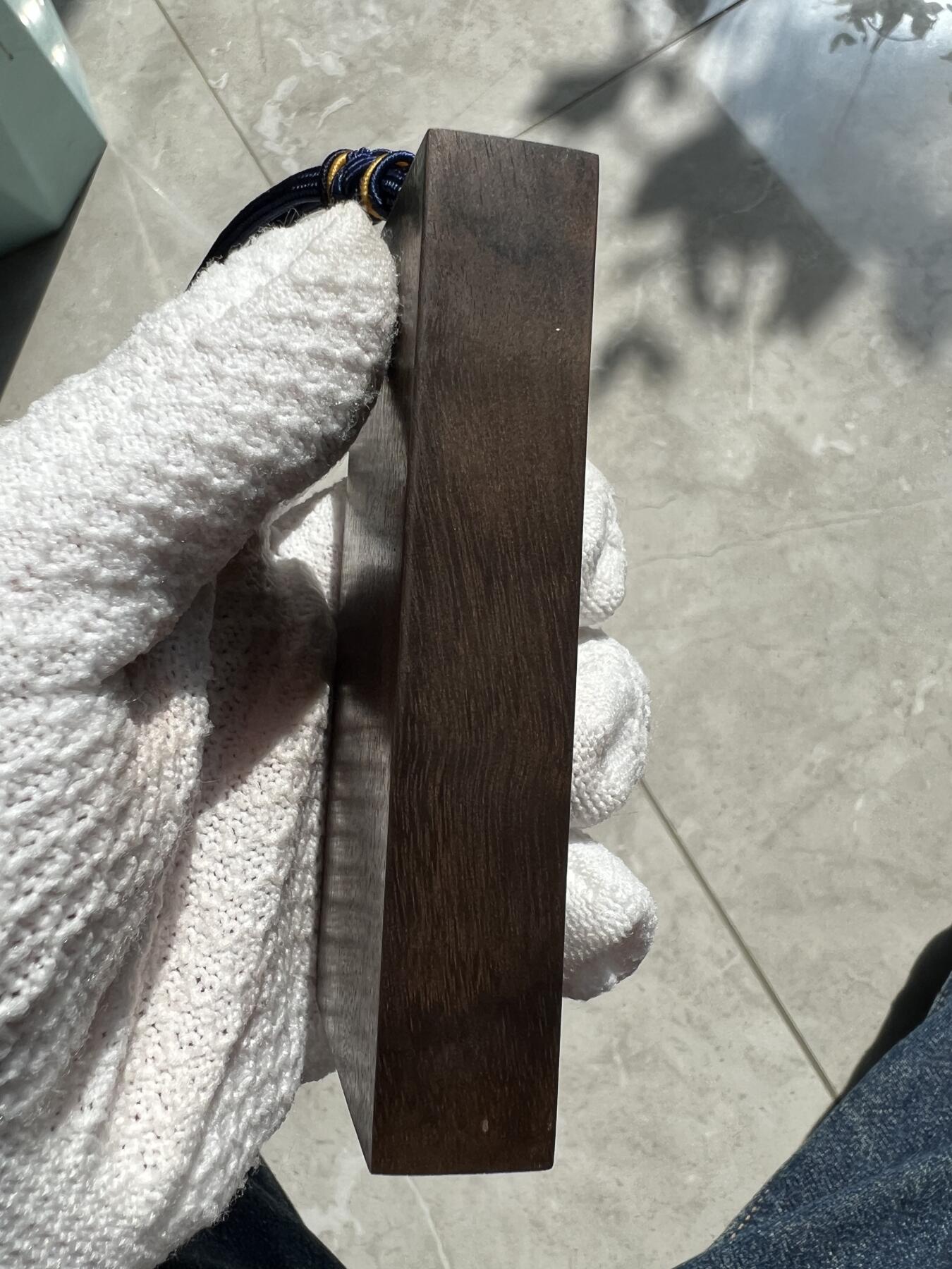 零元拍：NO53金丝楠平安无事牌，3D立体波纹。满水波香喷喷的小金砖，金光闪闪，101/44/18.5MM