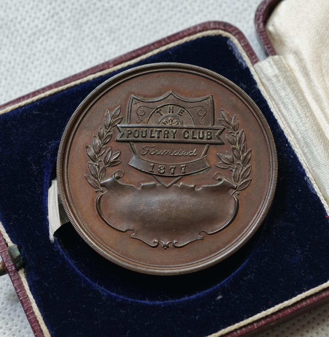 甄臻铺-世界币章拍卖（第55期），3月28日甄品场（直播拍卖）拍品征集中，送拍享返佣金等优惠多多