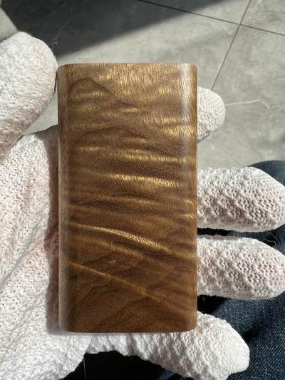 零元拍：NO58金丝楠平安无事牌，3D立体波纹。满水波香喷喷的小金砖，金光闪闪，87/47/14MM - 零元拍：NO58金丝楠平安无事牌，3D立体波纹。满水波香喷喷的小金砖，金光闪闪，87/47/14MM