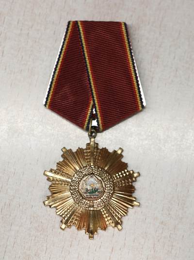 大猫徽章拍卖 第290期 - 罗马尼亚五级8月23日勋章