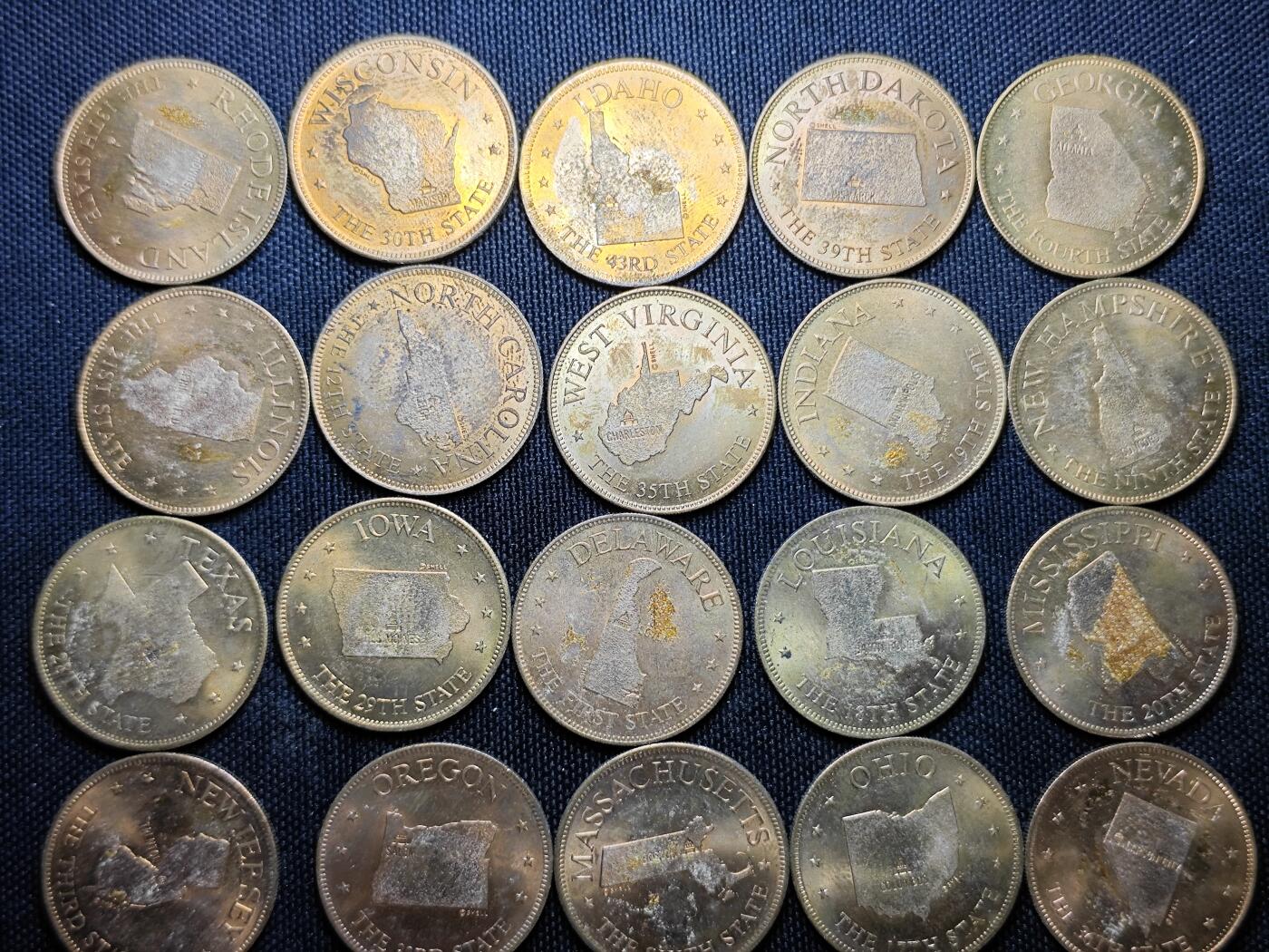 KK钱币收藏小铺   套币专场 2月预留时间 周末发货  美国洲纪念章50枚一组