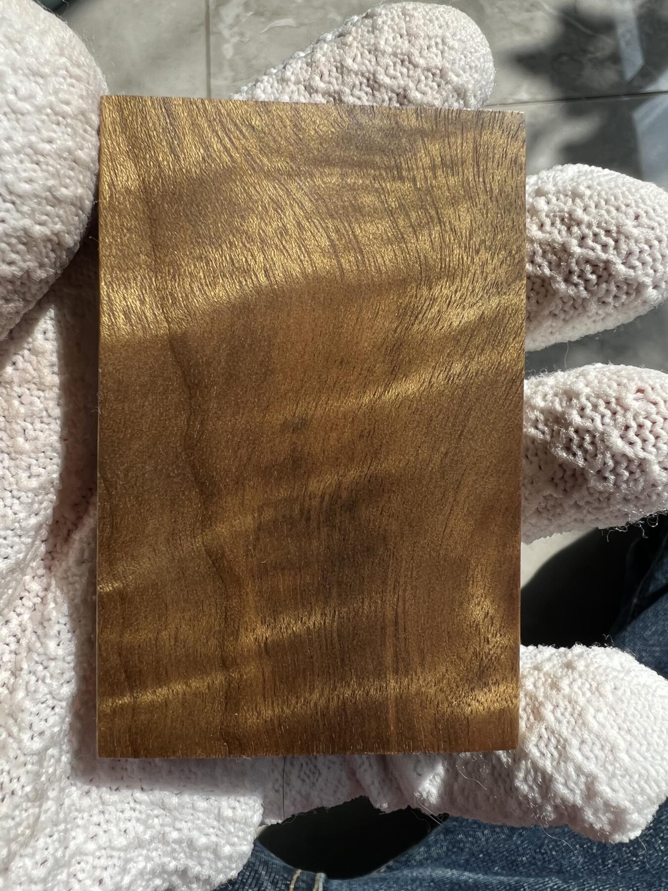 零元拍：NO51金丝楠平安无事牌，3D立体波纹。满水波香喷喷的小金砖，金光闪闪，74.5/49/13MM