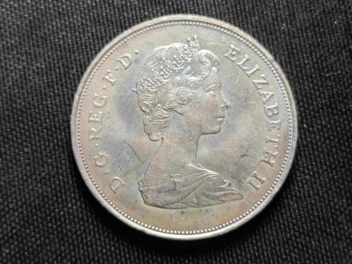 KK钱币收藏小铺   套币专场 2月预留时间 周末发货  英国克朗币 带盒