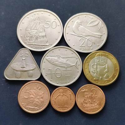 【全场包邮】纯粹捡漏拍512场 - 库克群岛2010年清年份8枚套币