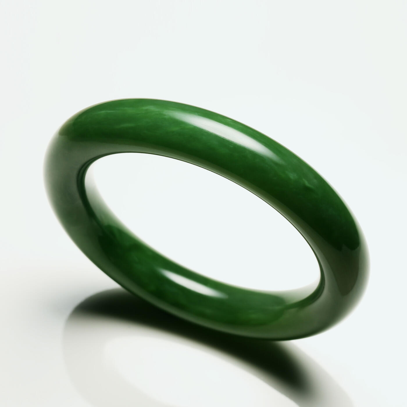 碧月说宝.君子怀瑾·当代和田玉清风专场(三) 苹果绿碧玉圆条口手镯