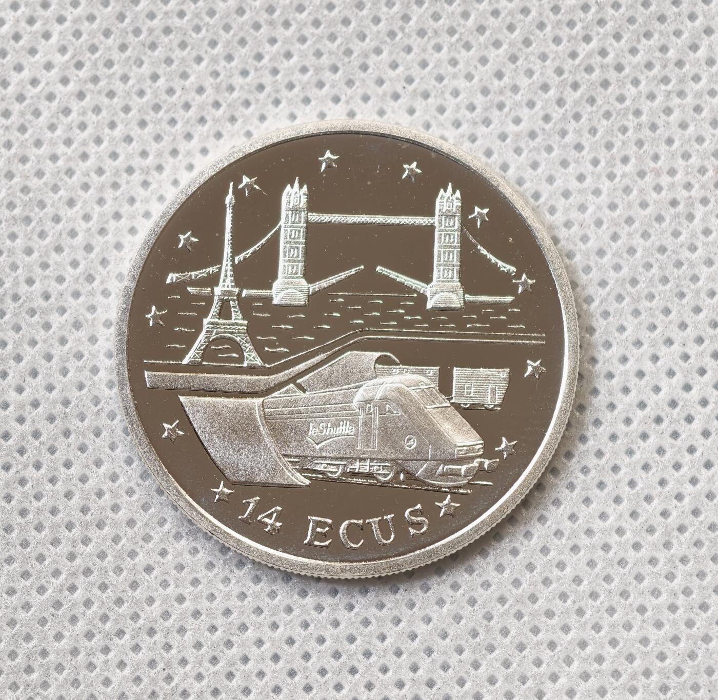 甄臻铺-世界币章拍卖（第55期），3月28日甄品场（直播拍卖）拍品征集中，送拍享返佣金等优惠多多