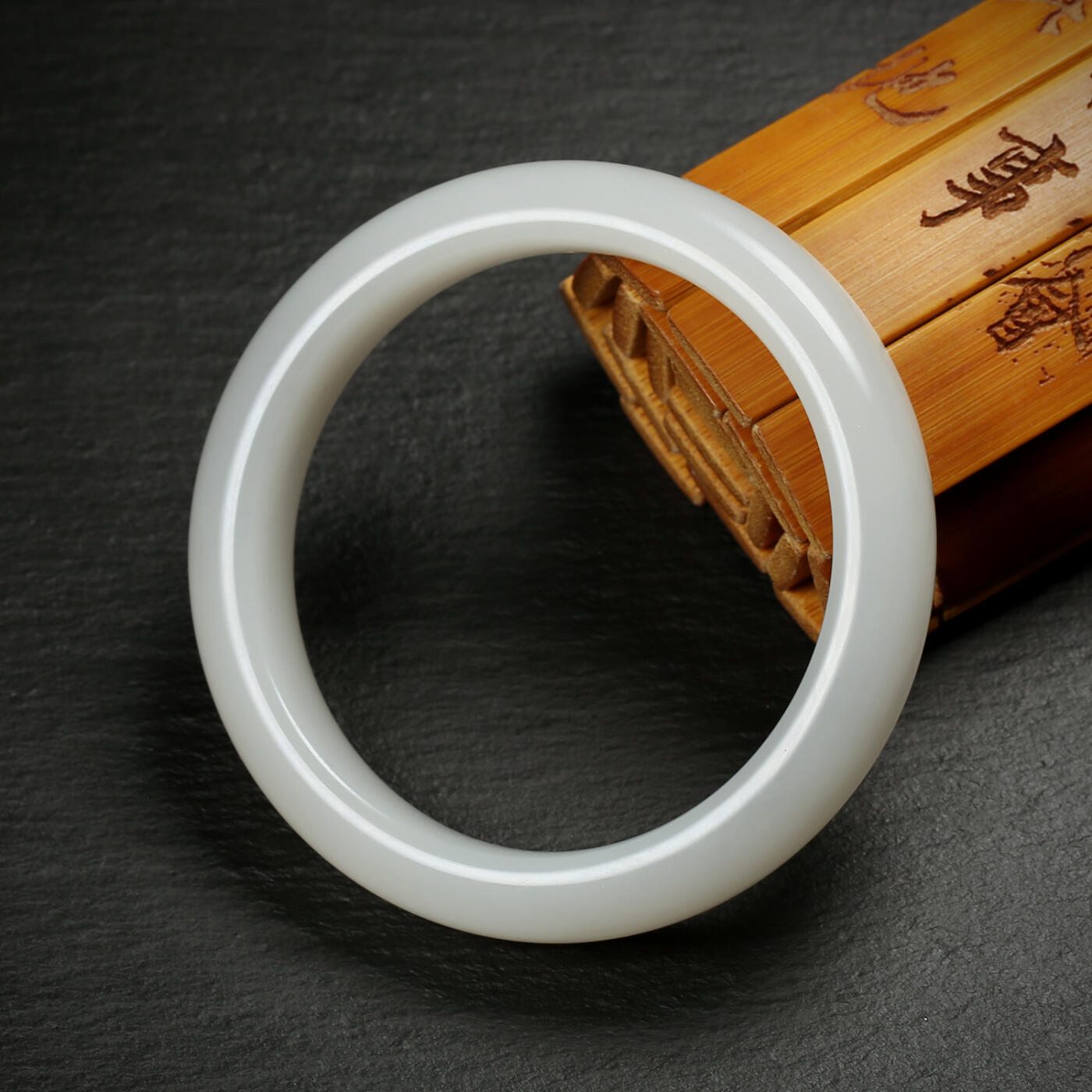 碧月说宝.君子怀瑾·当代和田玉清风专场(三) 烟青和田玉平安有福手镯（内径58.5mm）