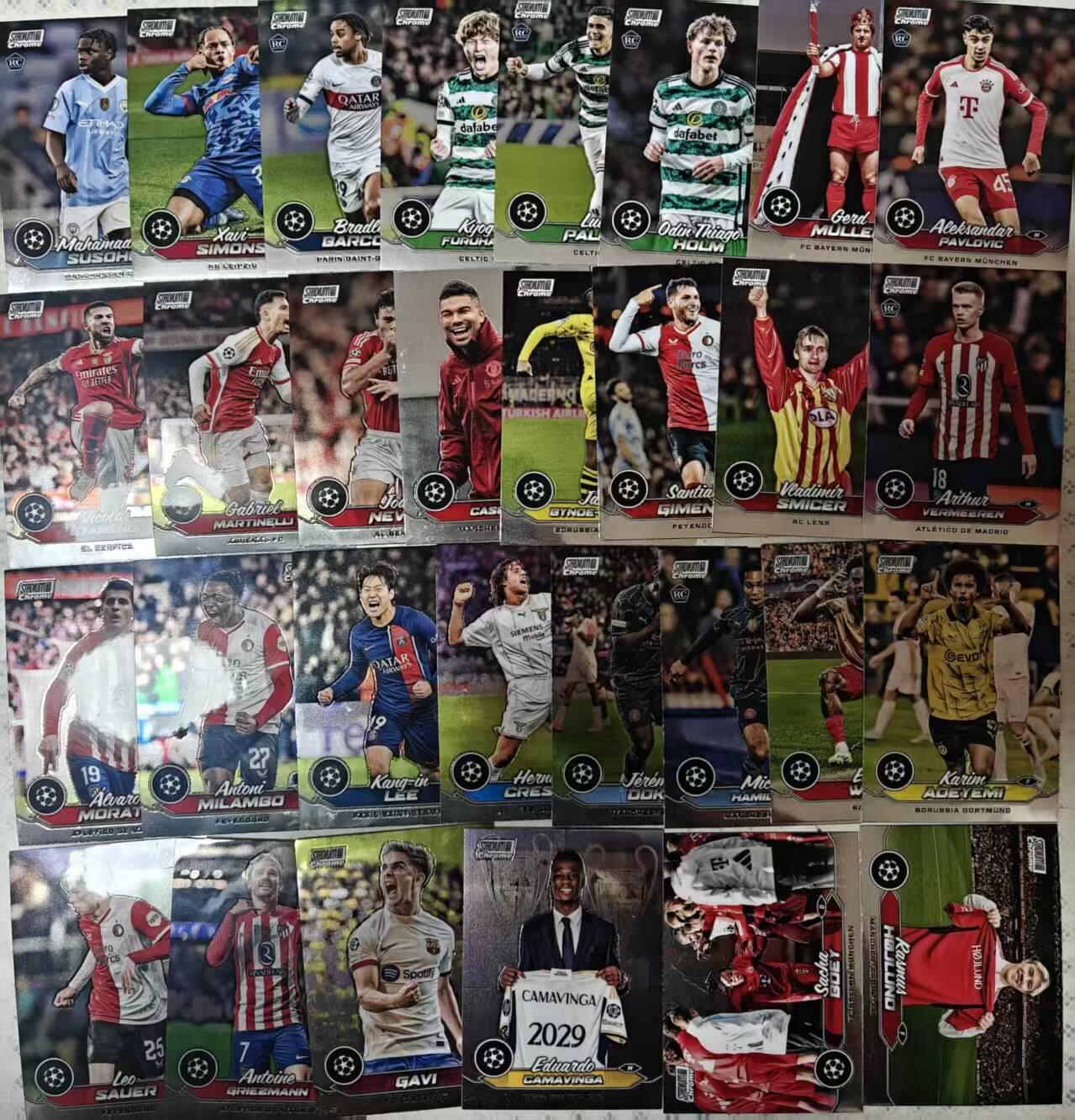 龙虎卡牌-七九场（满200元包邮，无佣金，每周六结拍，欢迎送拍） 30张 折射卡 Topps系列的欧冠足球球星卡，涵盖欧洲顶级联赛的豪门与劲旅球员，包含超一线球星、当红主力和潜力新秀，卡片带有欧冠赛事标识和“Kick”等系列专属元素，是欧冠收藏卡的经典品类。