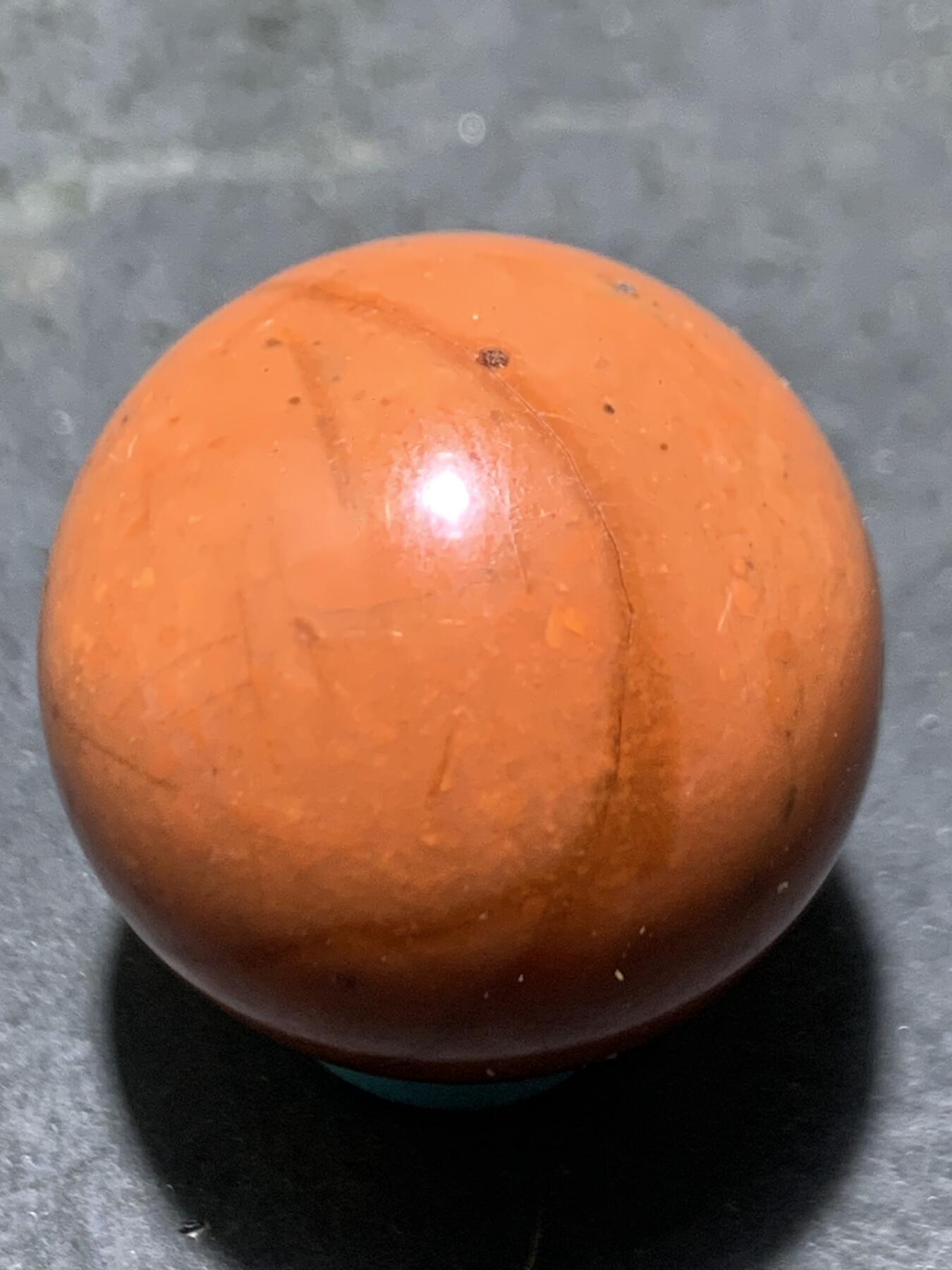 南红玛瑙柿子红大圆珠一颗，