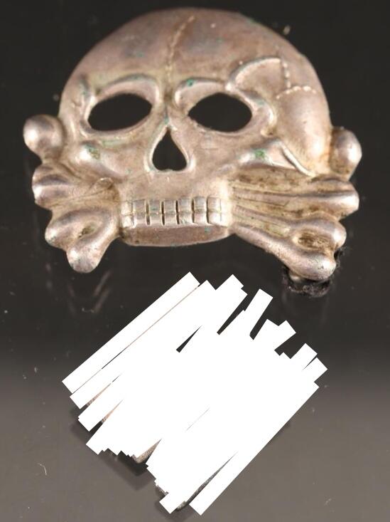 小驴勋章奖章收藏3月21日周六晚六点拍卖（珍爱和平，收藏战争，铭记历史，勿忘国耻，忠党爱国。有偿代拍，送拍规则在简介最后，参拍须阅读规则后再参拍，关系到运费包装发货时效真假辨别等关键信息，拍卖时不再发原图，看大图店主微信码在拍卖店铺介绍里） 画家喜欢的那个符号徽章的原模具，最后两图为实例，半斤重