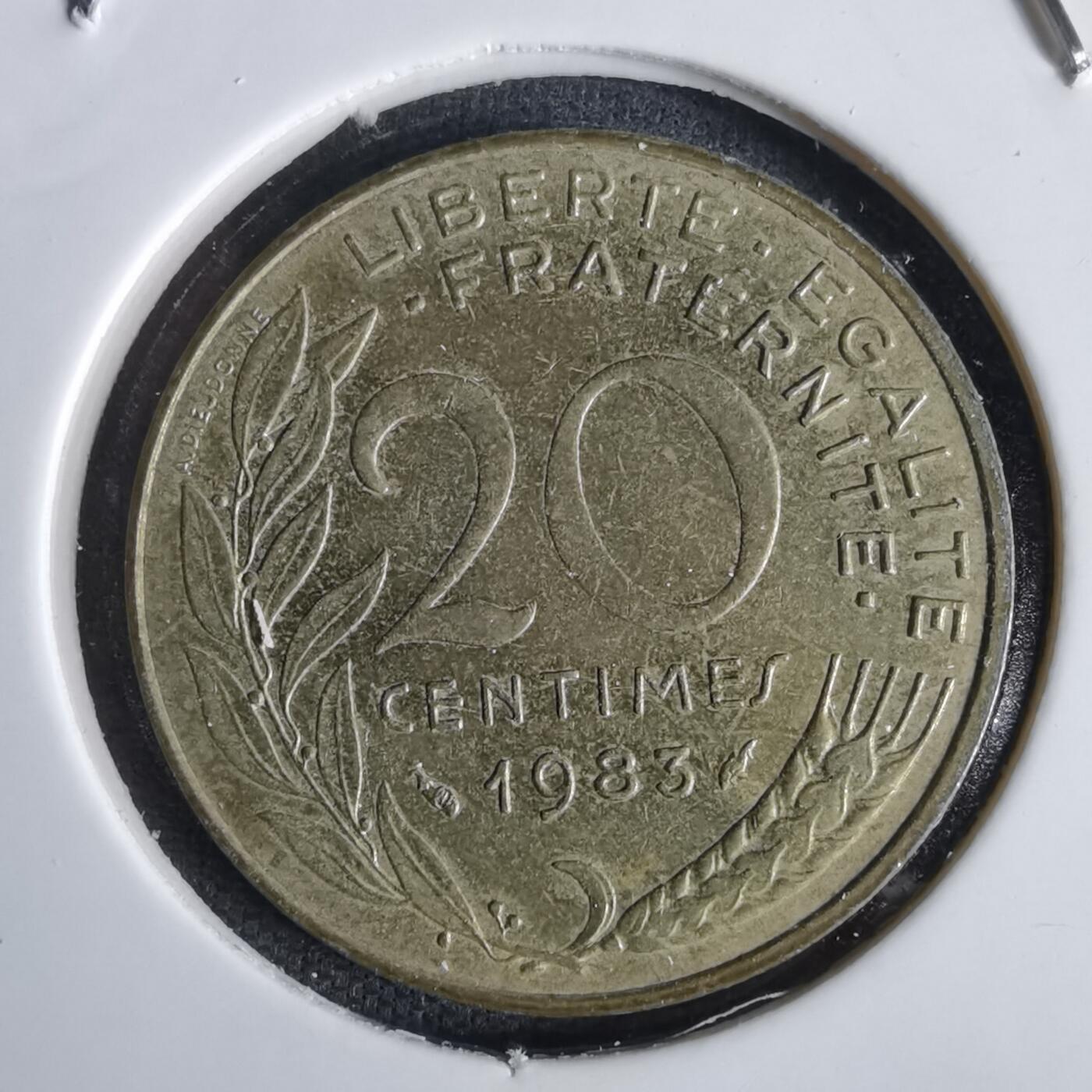 沼泽如烟--第1027场 法国1983年20分