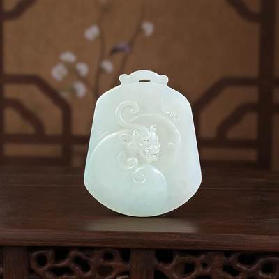 碧月说宝.君子怀瑾·当代和田玉清风专场(四) - 和田玉山料瑞兽平安牌