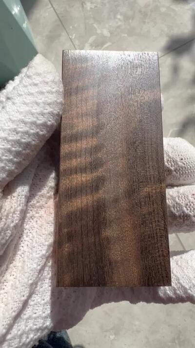 零元拍：NO53金丝楠平安无事牌，3D立体波纹。满水波香喷喷的小金砖，金光闪闪，101/44/18.5MM