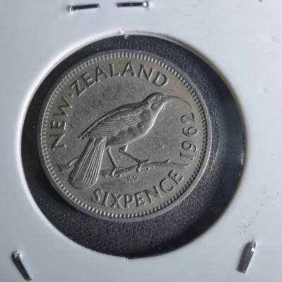 沼泽如烟--第1027场 - 新西兰1962年6便士