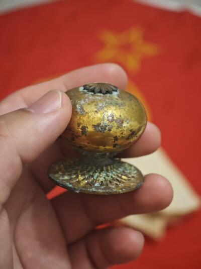 橙子收藏第六期 清代铜鎏金乳钉纹官帽顶戴(七品)