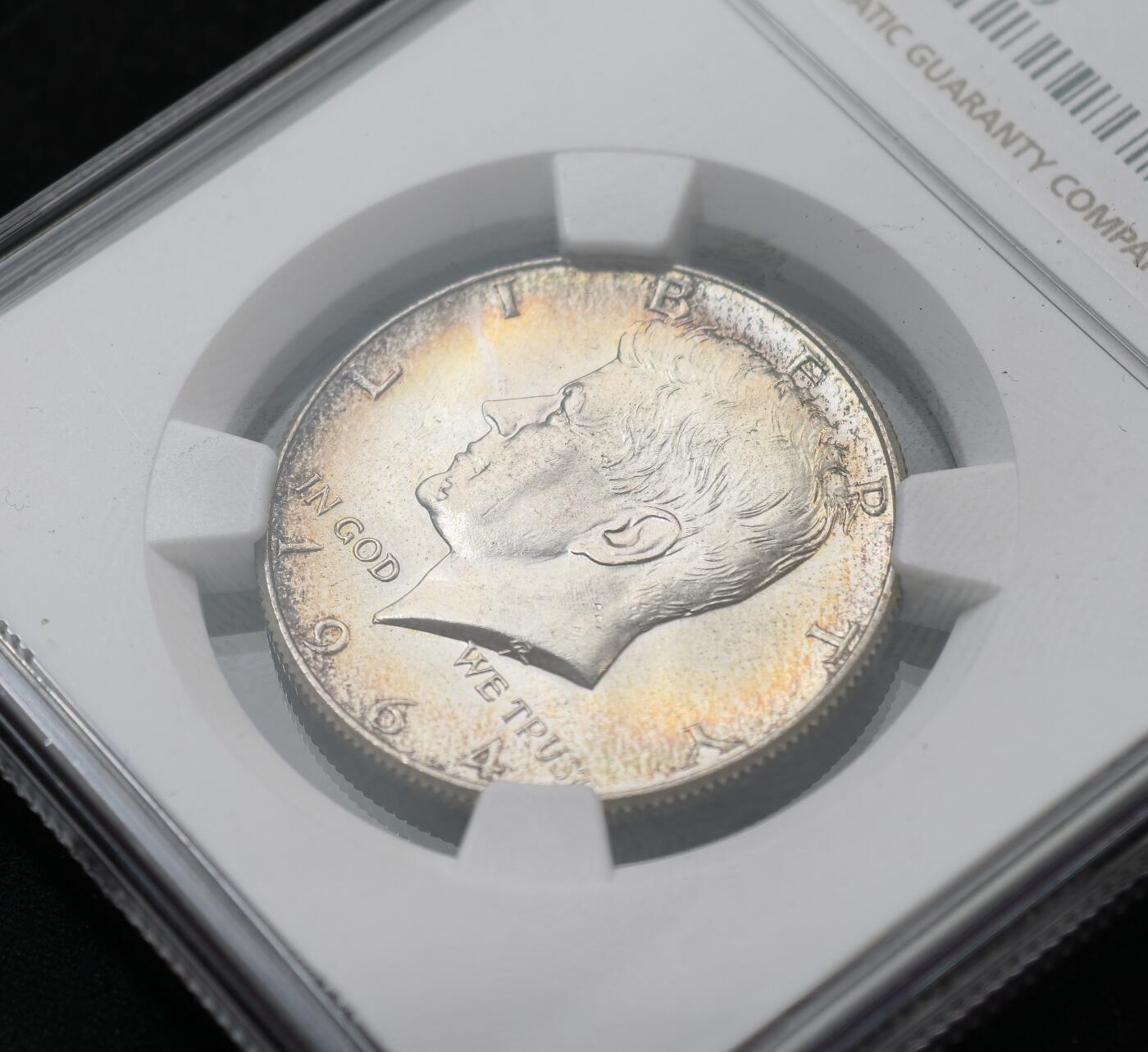 甄臻铺-世界币章拍卖（第55期），3月28日甄品场（直播拍卖）拍品征集中，送拍享返佣金等优惠多多