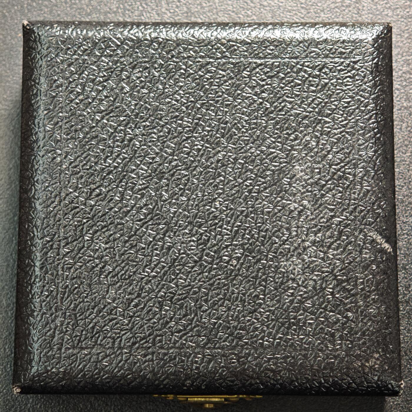 【德藏】世界币章拍卖第168期（拍品征集中~欢迎藏友联系） 1953年 荷兰北海大洪水灾后重建纪念大铜章 带盒 直径约：58.9mm；重约：67.6g