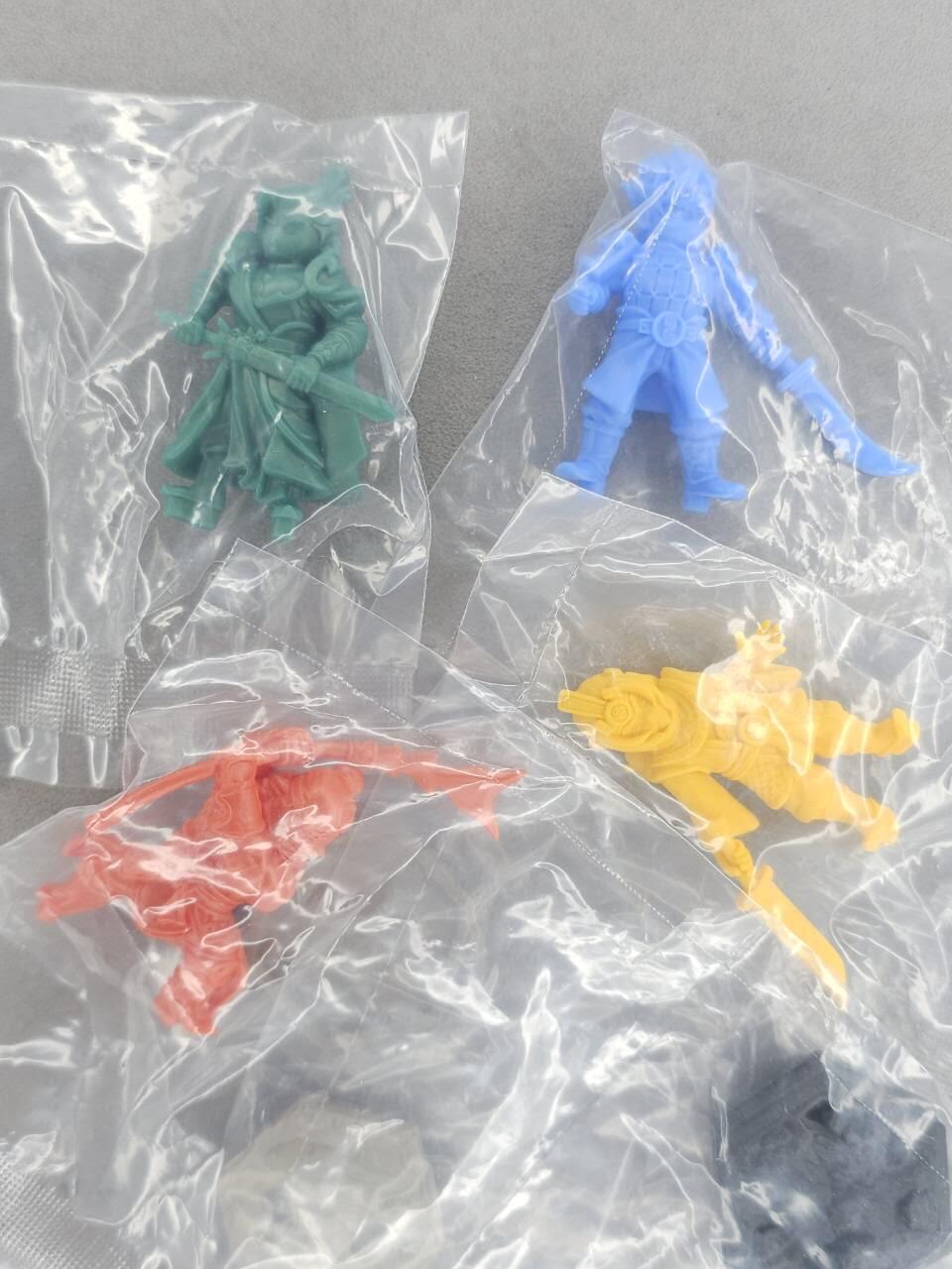 龙虎卡牌-七九场（满200元包邮，无佣金，每周六结拍，欢迎送拍） 卡游三国 橡皮人4个 14