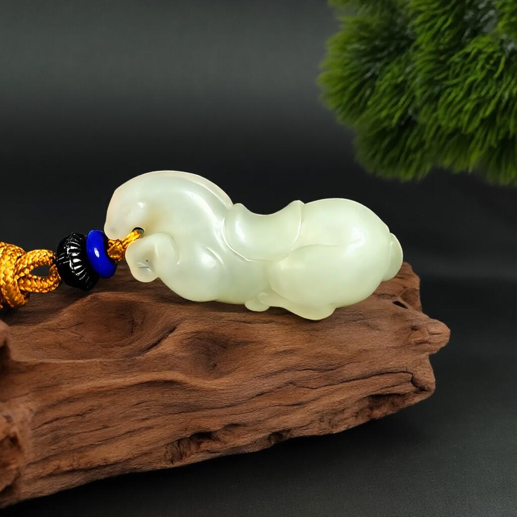 碧月说宝.君子怀瑾·当代和田玉清风专场(四) 和田黄玉马挂坠