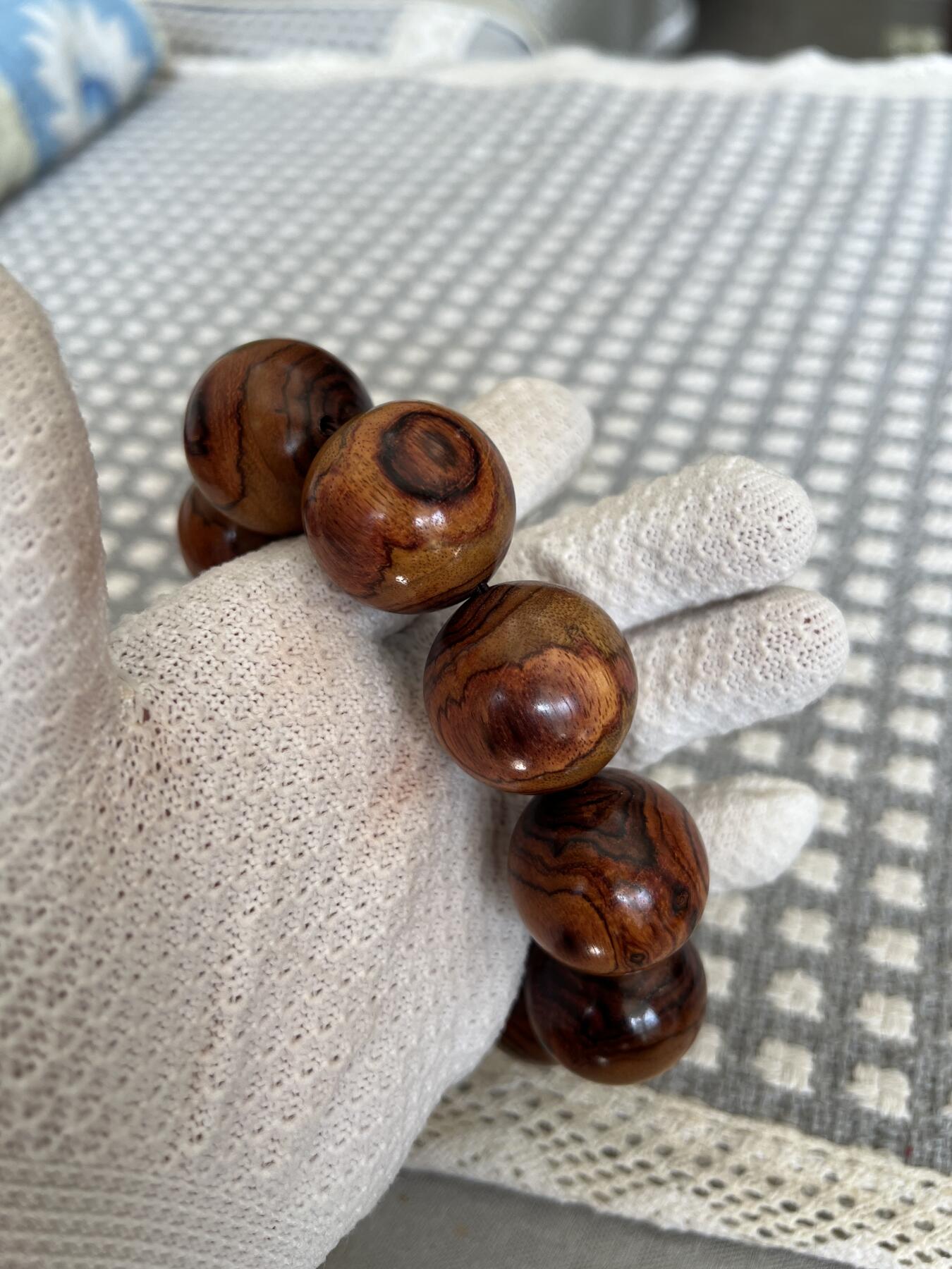 零元拍：海南黄花梨满花鬼眼荧光3.0大手持，手串