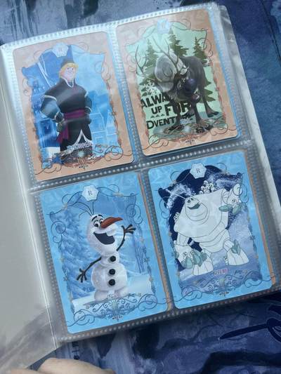 【随心含颖卡拍56期】卡游/集卡社/卡卡沃 抽卡机专场拍卖【无佣金】 - 【卡册】冰雪公主 + 迪斯尼 80张【不建议存】