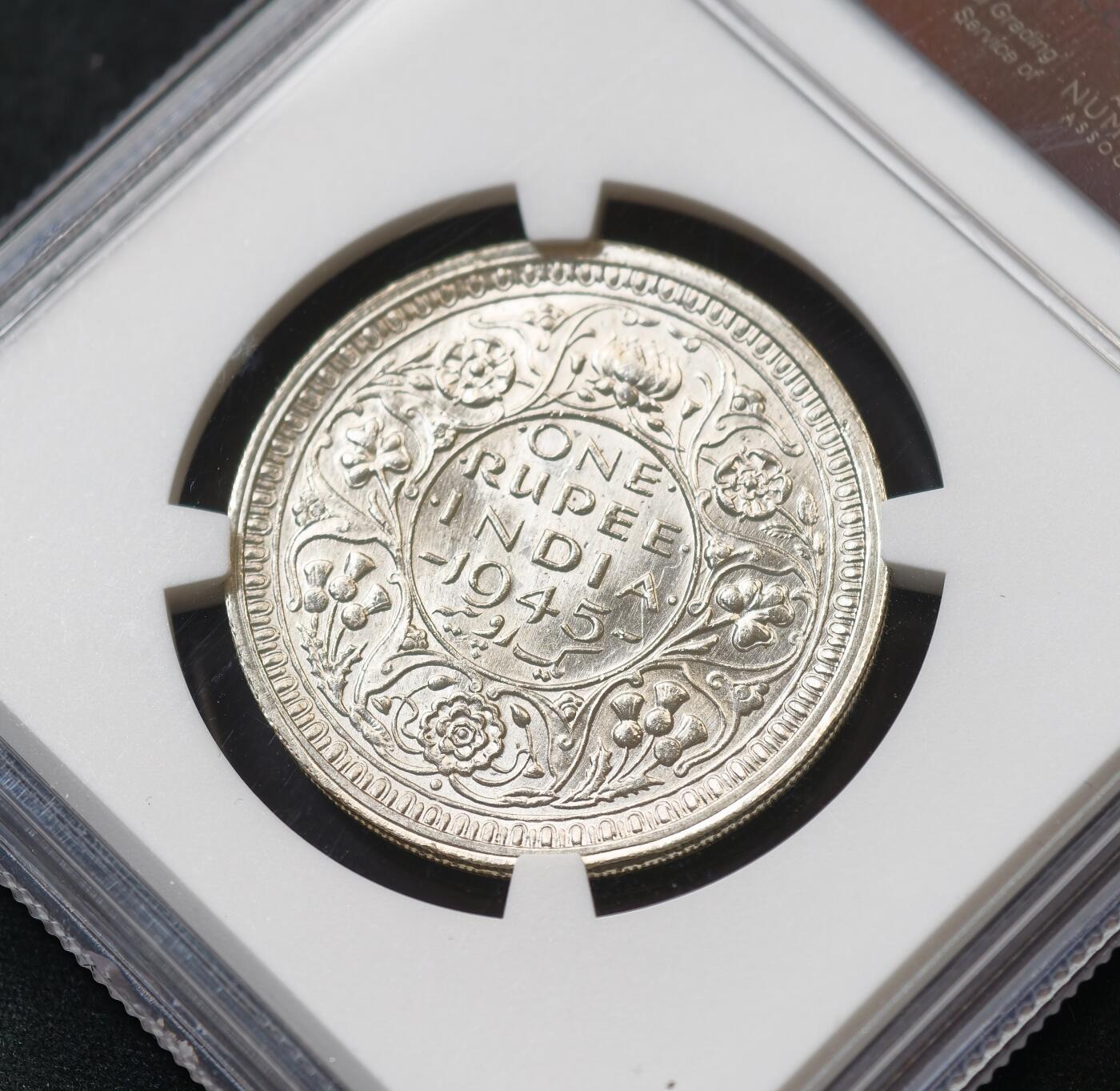 甄臻铺-世界币章拍卖（第55期），3月28日甄品场（直播拍卖）拍品征集中，送拍享返佣金等优惠多多