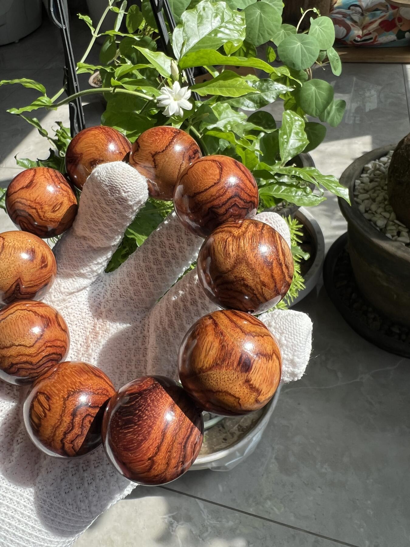 零元拍：海南黄花梨满花鬼眼荧光3.0大手持，手串