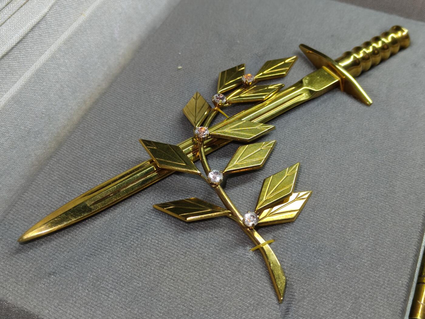 蜀地medal徽章收藏 春季精品拍场 东德25年忠诚服役拆信刀