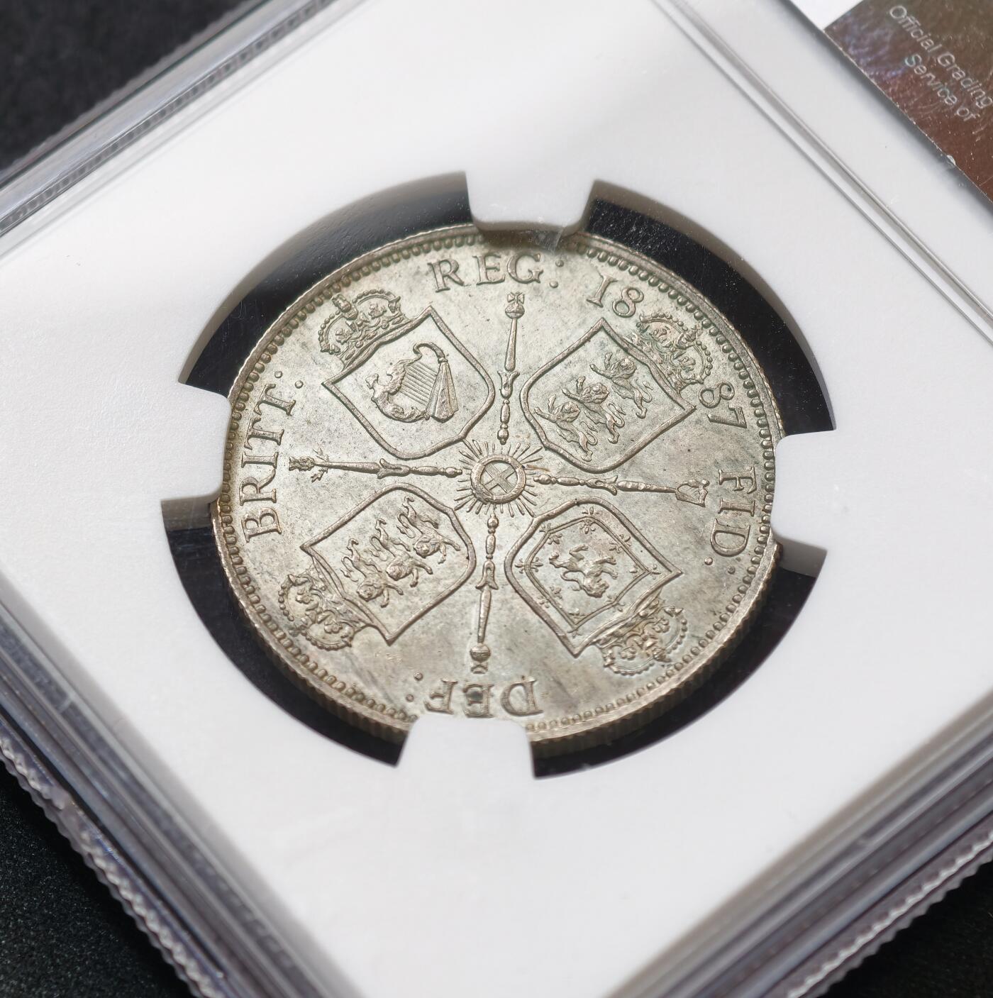 甄臻铺-世界币章拍卖（第55期），3月28日甄品场（直播拍卖）拍品征集中，送拍享返佣金等优惠多多