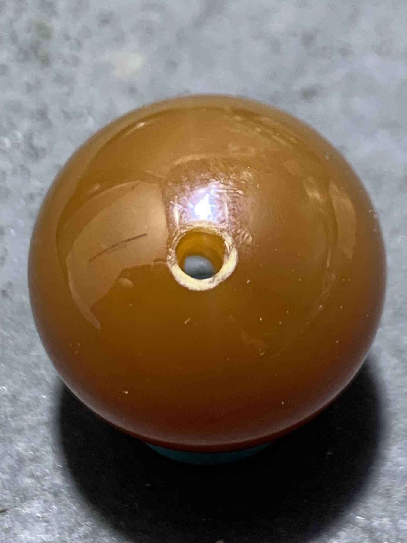 精美北红玛瑙2.0圆珠一颗，