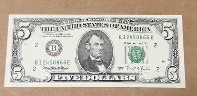 【礼羽收藏】🌏世界钱币拍卖129期 - 95年小头版5美元全新unc品相