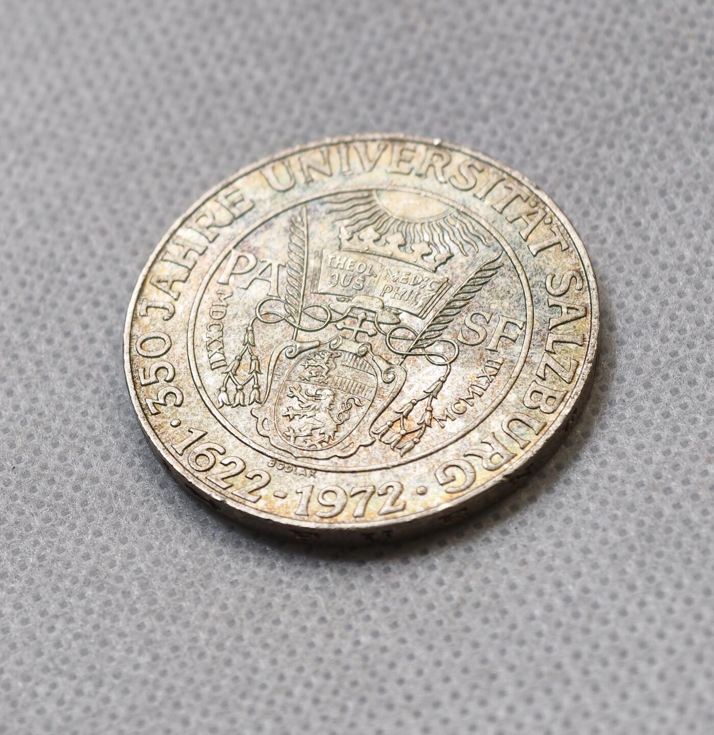 甄臻铺-世界币章拍卖（第55期），3月28日甄品场（直播拍卖）拍品征集中，送拍享返佣金等优惠多多 1972年奥地利50先令银币，主题为萨尔茨堡大学成立350周年20克900银含量