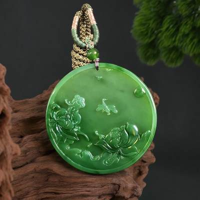 碧月说宝.君子怀瑾·当代和田玉清风专场(四) - 碧玉莲花挂件