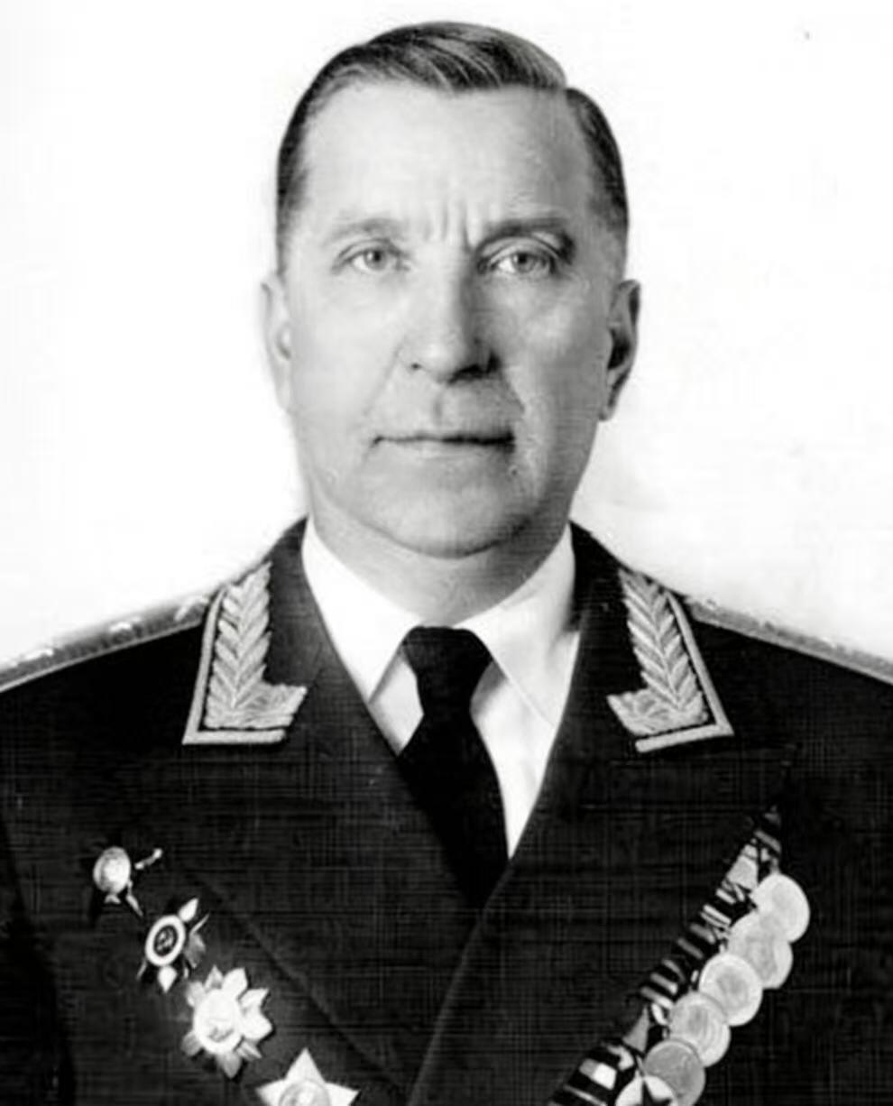 大猫徽章拍卖 第290期 中将将官证  二级苏沃洛夫，库图佐夫勋章获得者 