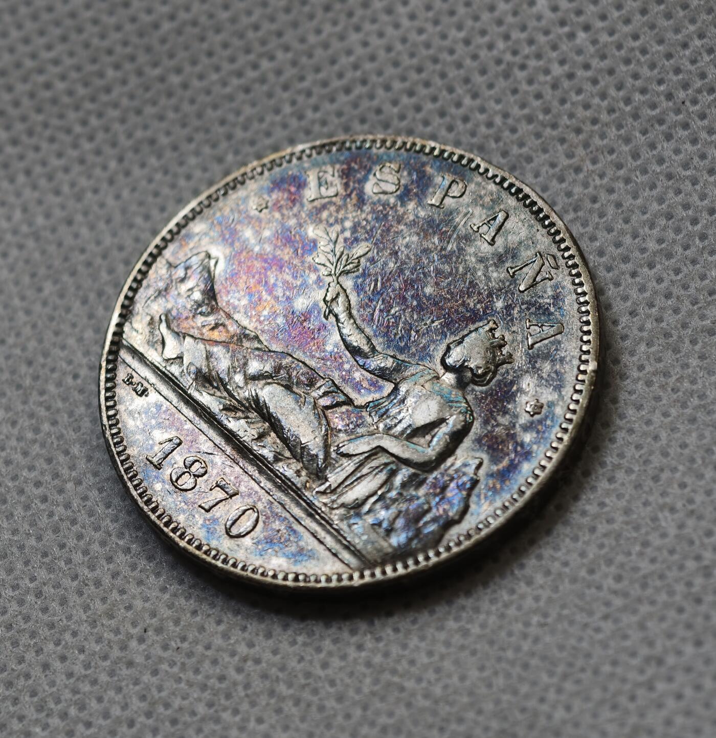 甄臻铺-世界币章拍卖（第55期），3月28日甄品场（直播拍卖）拍品征集中，送拍享返佣金等优惠多多 西班牙 1870年 5比塞塔 拿花女神 银币