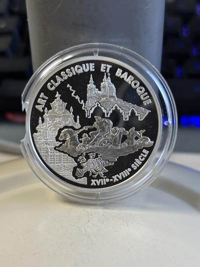 第194期拍卖 - 法国2000年千禧年系列纪念银币 ，900银，22.2克，塑料盒有破