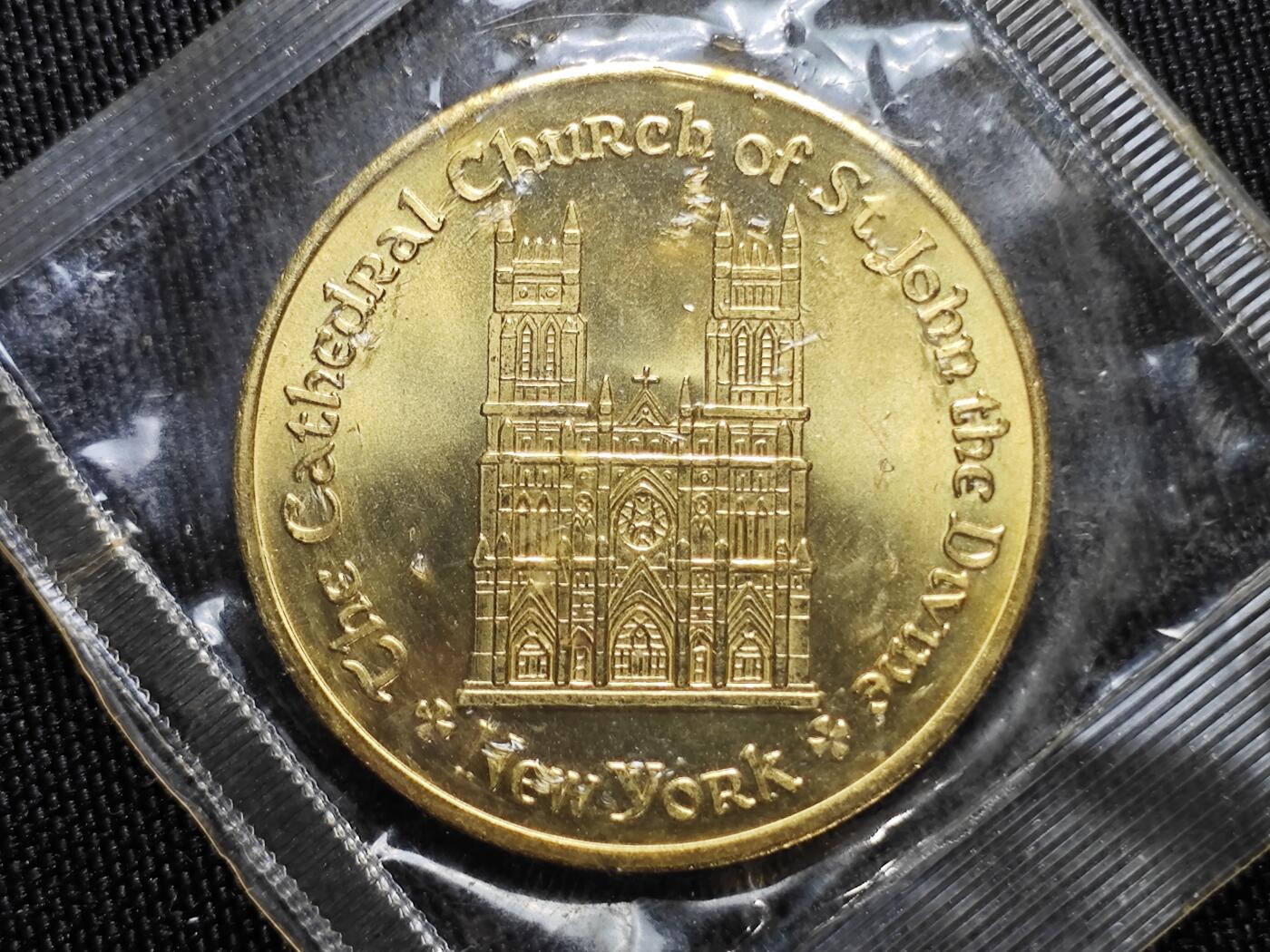 KK钱币收藏小铺   套币专场 2月预留时间 周末发货  纪念章一枚