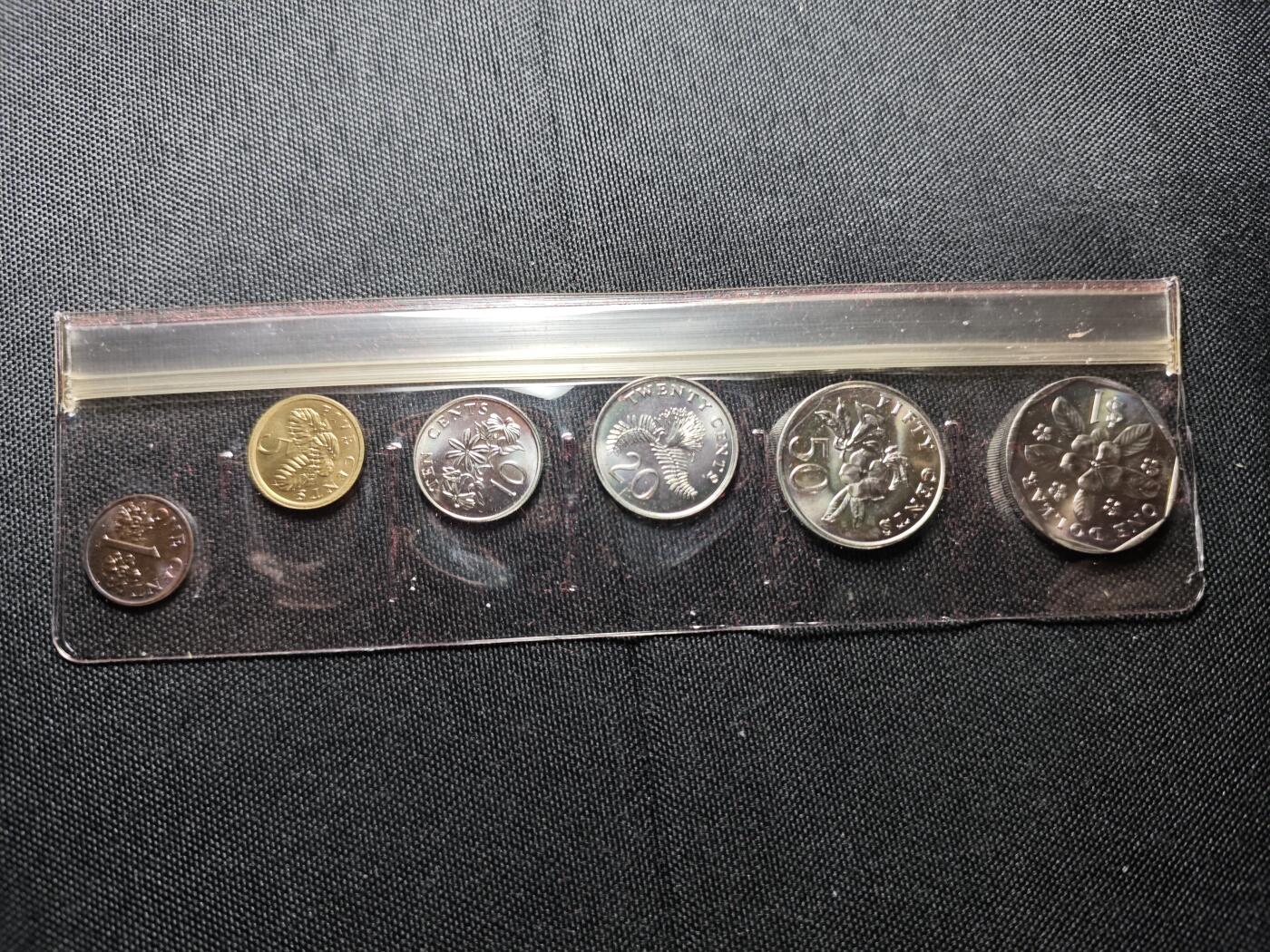 KK钱币收藏小铺   套币专场 2月预留时间 周末发货  1987新加坡生肖兔主题 大小面值清年一套 含少见1元